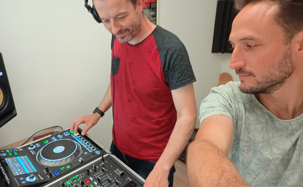 Préparatifs DJ Mariage : Créons Votre Playlist Inoubliable