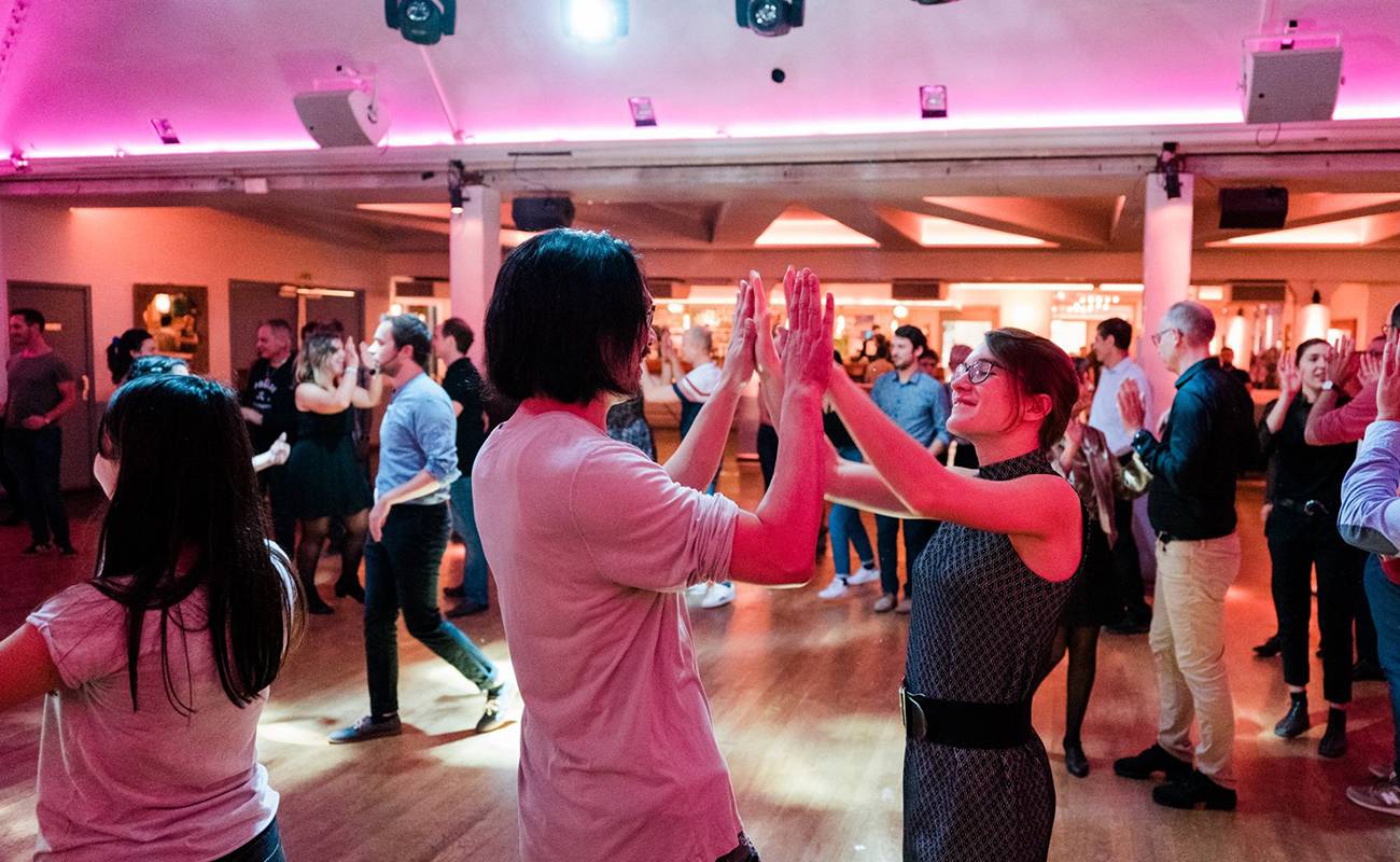 Élevez l'esprit d'équipe lors de votre soirée team building avec Dream of Night